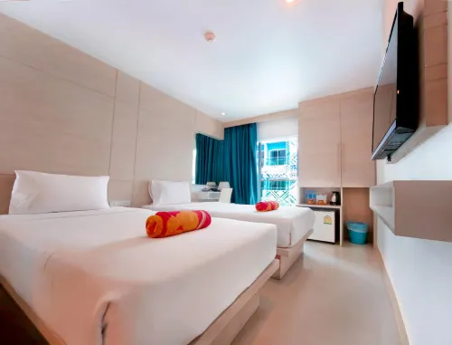 Mirage Express Patong Phuket Hotel Номера Photos