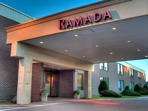 Ramada by Wyndham Fredericton Exterior Photos