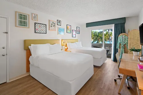 Palm Tree Club Miami Hotel Rooms Photos