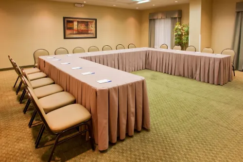 Holiday Inn Express Saltillo Zona Aeropuerto Business Photos
