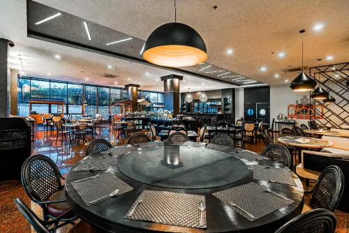 EASTERN HOTEL BOJONEGORO Makanan Photos