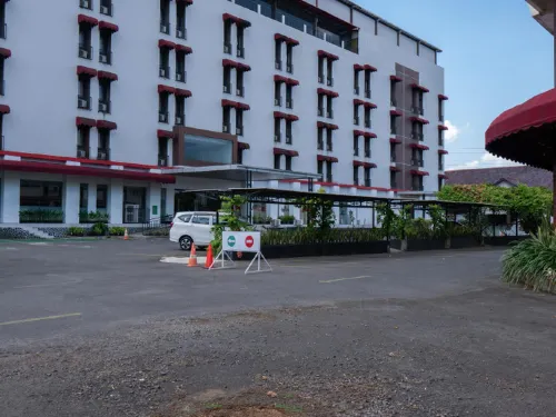 Meotel Purwokerto by Dafam Eksterior Photos