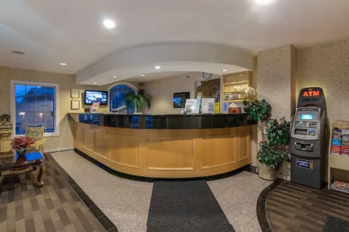 Canadas Best Value Inn Chinook Station Public Areas Photos