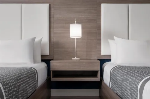 Best Western Plus Gateway to the Falls Rooms Photos