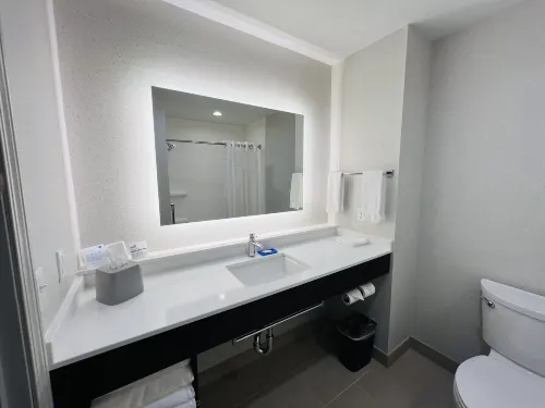 Holiday Inn Express & Suites Salinas Chambres Photos