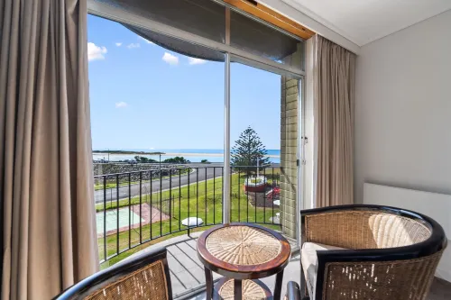 Scamander Beach Resort Rum Photos