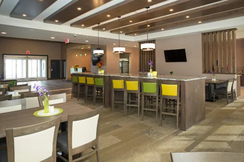 Wingate by Wyndham Calgary Airport Mahlzeiten Photos