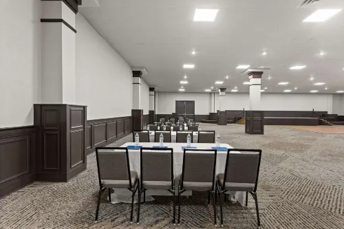 The Clover Hotel, Ascend Hotel Collection Espaces Affaires Photos