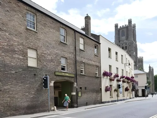 Lamb Hotel by Greene King Inns Near Hotel Photos