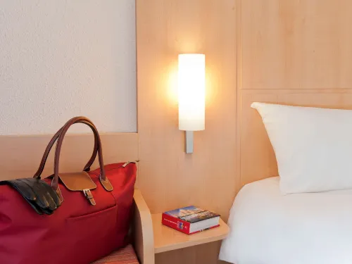 Ibis Lille Centre Gares Rooms Photos