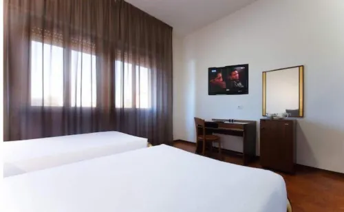 CDH Hotel Modena Chambres Photos