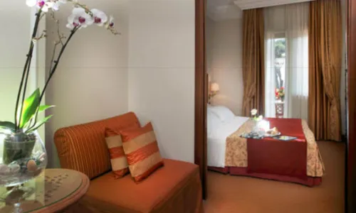 Pinewood Hotel Rome Photos