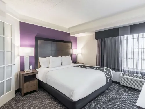 La Quinta Inn & Suites by Wyndham Denver Tech Center Rooms Photos