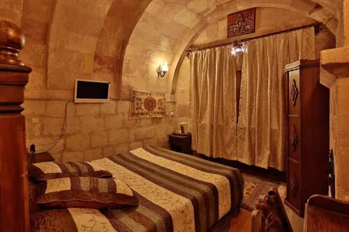 Travel Inn Cave Hotel Photos