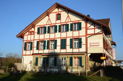 Hotel Restaurant Bahnhof Esterni Photos