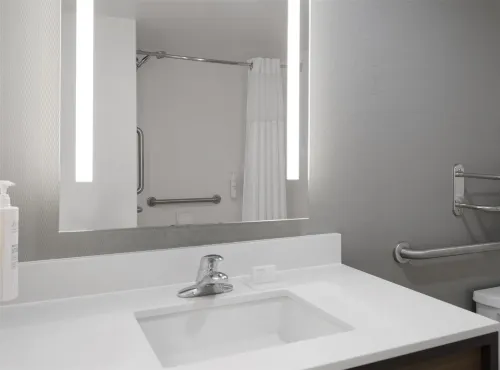 Hilton Garden Inn Indianapolis Northeast/Fishers Huoneet Photos