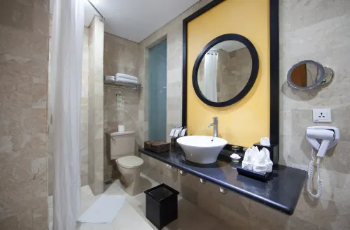Legian Beach Hotel Huoneet Photos