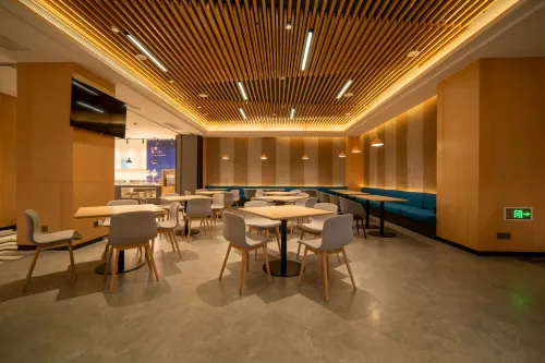 홀리데이 인 익스프레스 화이베이 시티 센터, IHG 호텔 식사 Photos