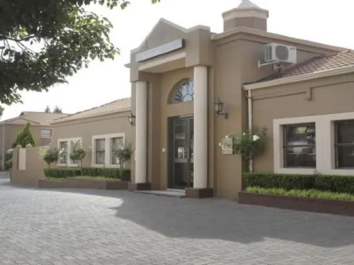 Mercure Johannesburg Bedfordview Hotel Exterior Photos