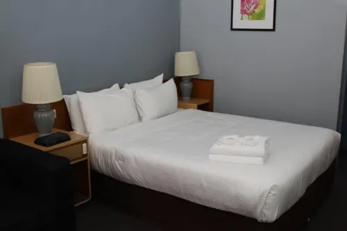 Waterview Gosford Motor Inn Rooms Photos