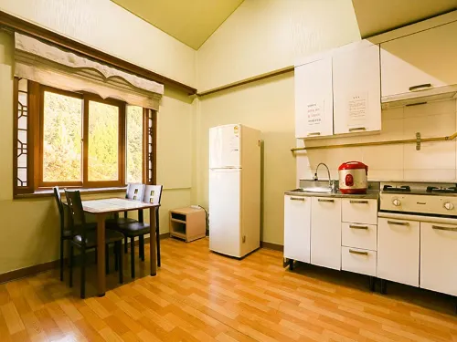 Gurye Little Prince Pension Kamar Photos