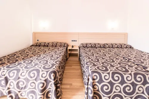 Tossa Beach Center Camere Photos