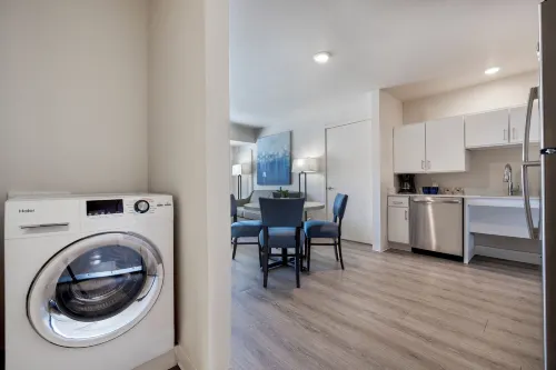 Soka Suites Dallas - Las Colinas Khu vực công cộng Photos