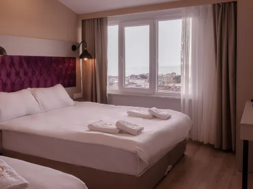 The Lola Hotel Избранное Photos