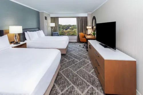 DoubleTree by Hilton Tulsa - Warren Place Photos