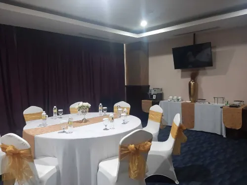 Java Palace Hotel Restauration Photos