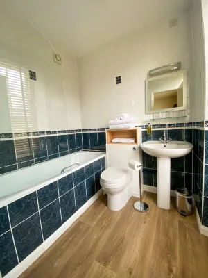 Bendene Townhouse - Exeter Photos