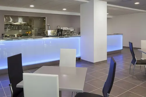 AxelBeach Ibiza Suites Apartments Spa and Beach Club - Adults Only Restauration Photos