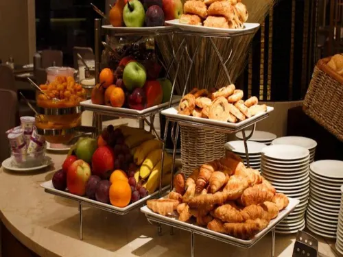 Continental Hotel Budapest Dining Photos