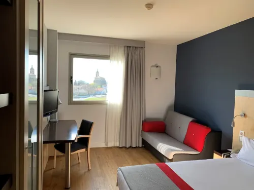 Holiday Inn Express Vitoria Featured Photos