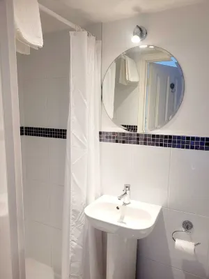 Mentone Hotel Photos