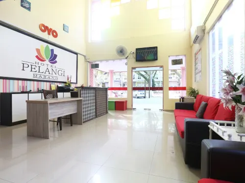 Super OYO 89640 Hotel Pelangi Marang Espaces publics Photos