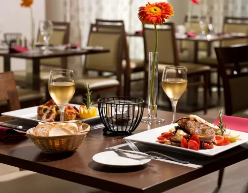 Achat Hotel Budapest Dining Photos