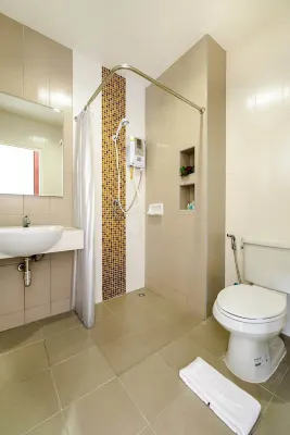 The Topaz Residence Phuket Town Chambres Photos