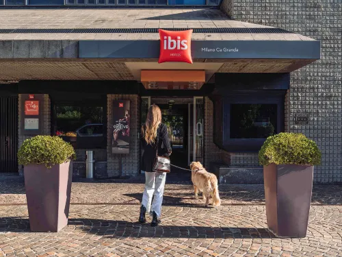 Hotel Ibis Milano Ca' Granda Ngoại thất Photos