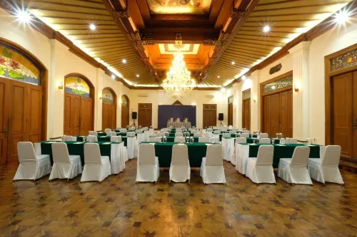 Kusuma Sahid Prince Hotel Solo Dành cho công việc Photos
