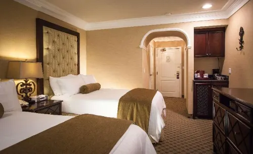 Best Western Plus Sunset Plaza Hotel Photos