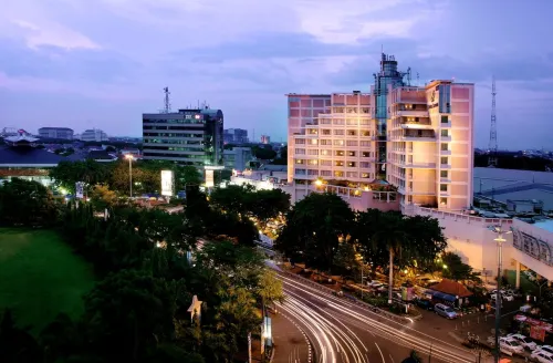 Hotel Ciputra Semarang managed by Swiss-Belhotel International  Eksterior Photos