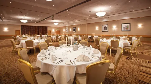 Crowne Plaza Chester Business Photos