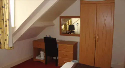 Whites Hotel Camere Photos