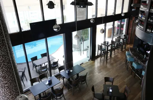Ramada by Wyndham Abu Dhabi Downtown Ristorazione Photos