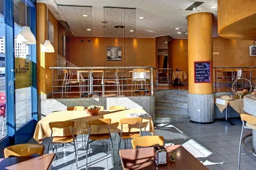 Aparthotel Campus Restauration Photos