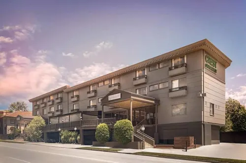 Crest on Barkly Hotel Featured Photos