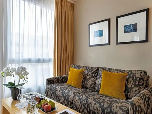 Jade Manotel Camere Photos