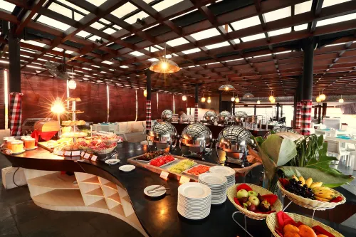 Ramada by Wyndham Bali Sunset Road Kuta Ăn uống Photos