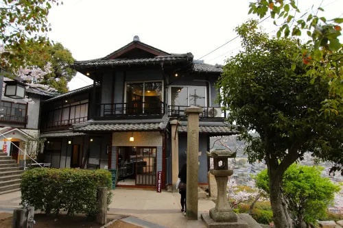 Onomichi Guest House Miharashi-Tei Exterior Photos